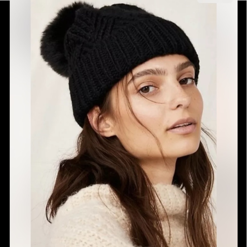 New Free People Black Pinnacle Pom Beanie